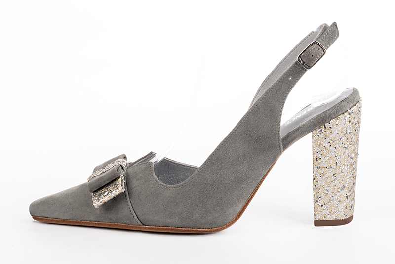 Dove grey women's open back shoes, with a knot. Tapered toe. Very high block heels. Profile view - Florence KOOIJMAN